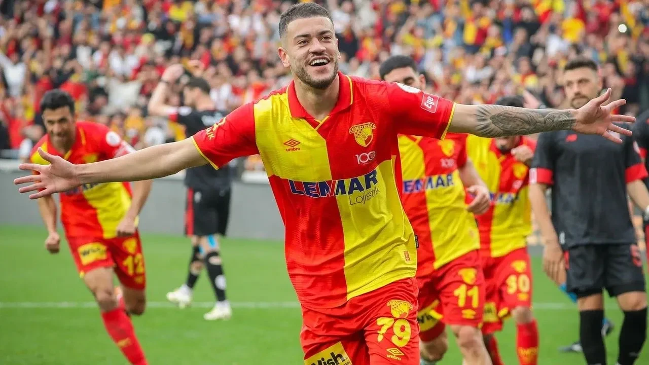/spor/romulo-ile-anlasma-tamam-goztepeden-bundesligaya-surpriz-transfer-3237063