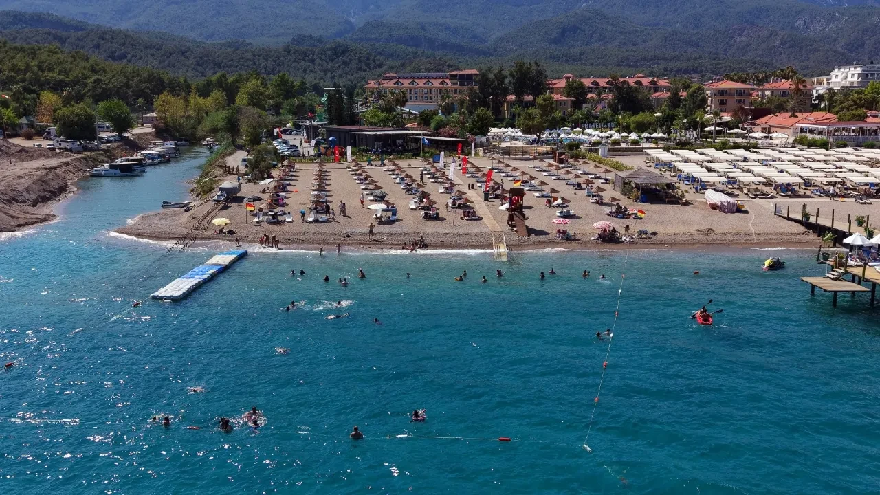 Antalya, tüm zamanların rekorunu kırdı! 