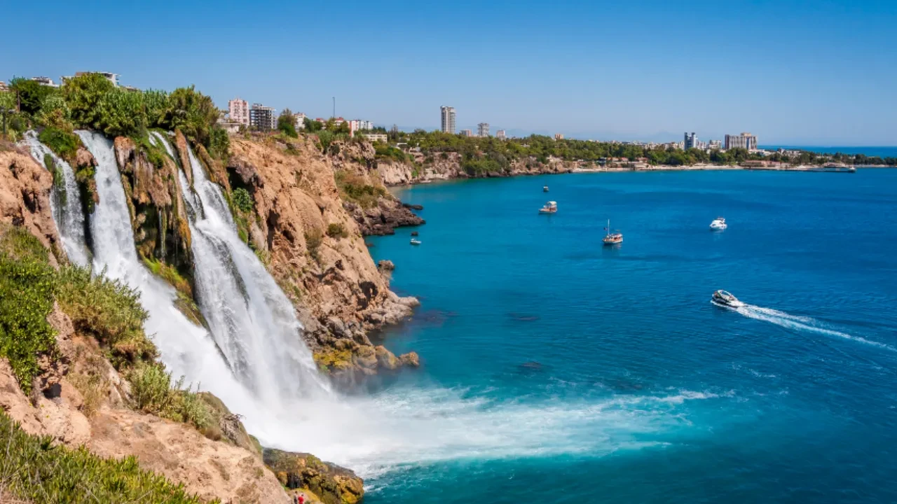 Antalya, tüm zamanların rekorunu kırdı! 