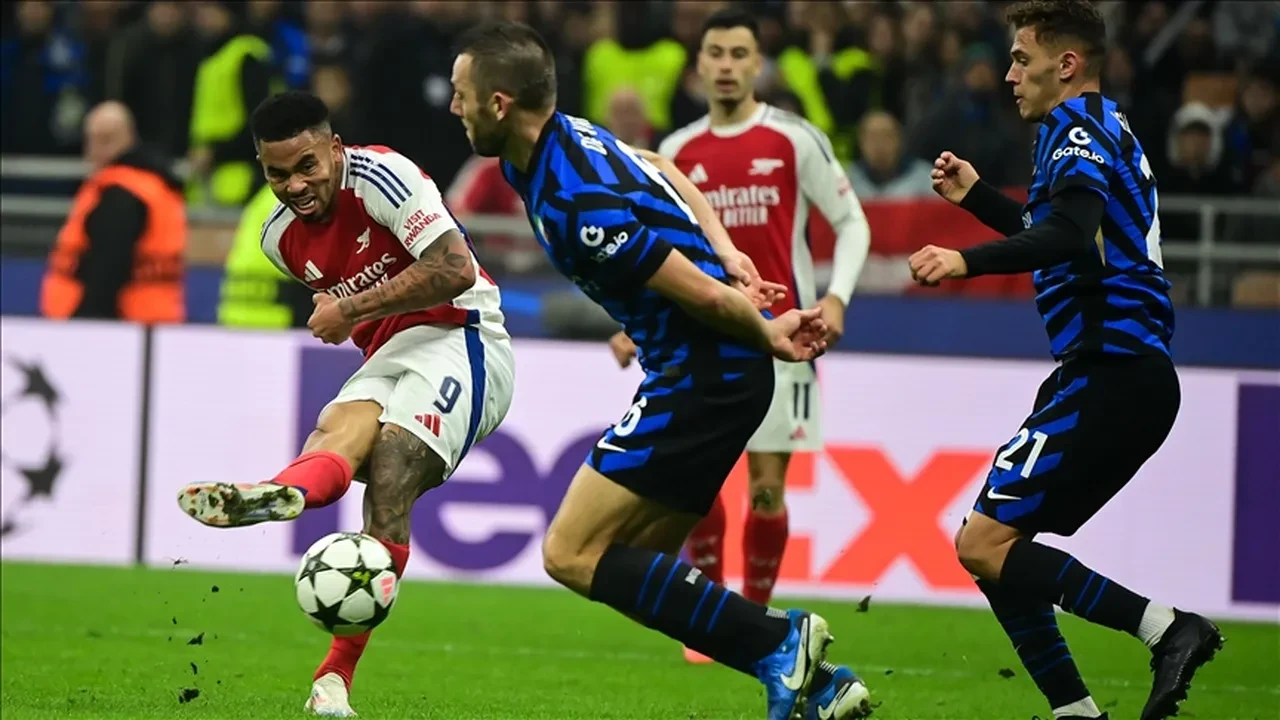 Arsenal Newcastle United maçı hangi kanalda, nereden canlı izlenir? Hazırlık maçı şifresiz yayınlanacak