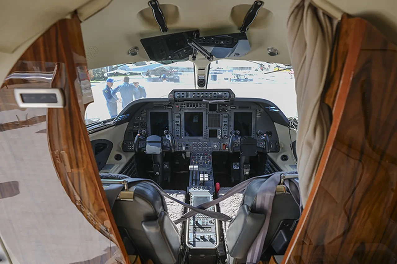 Baykar'ın İtalyan jeti göz kamaştırdı: "Gökyüzünün Ferrari'si" IDEF 2025'te
