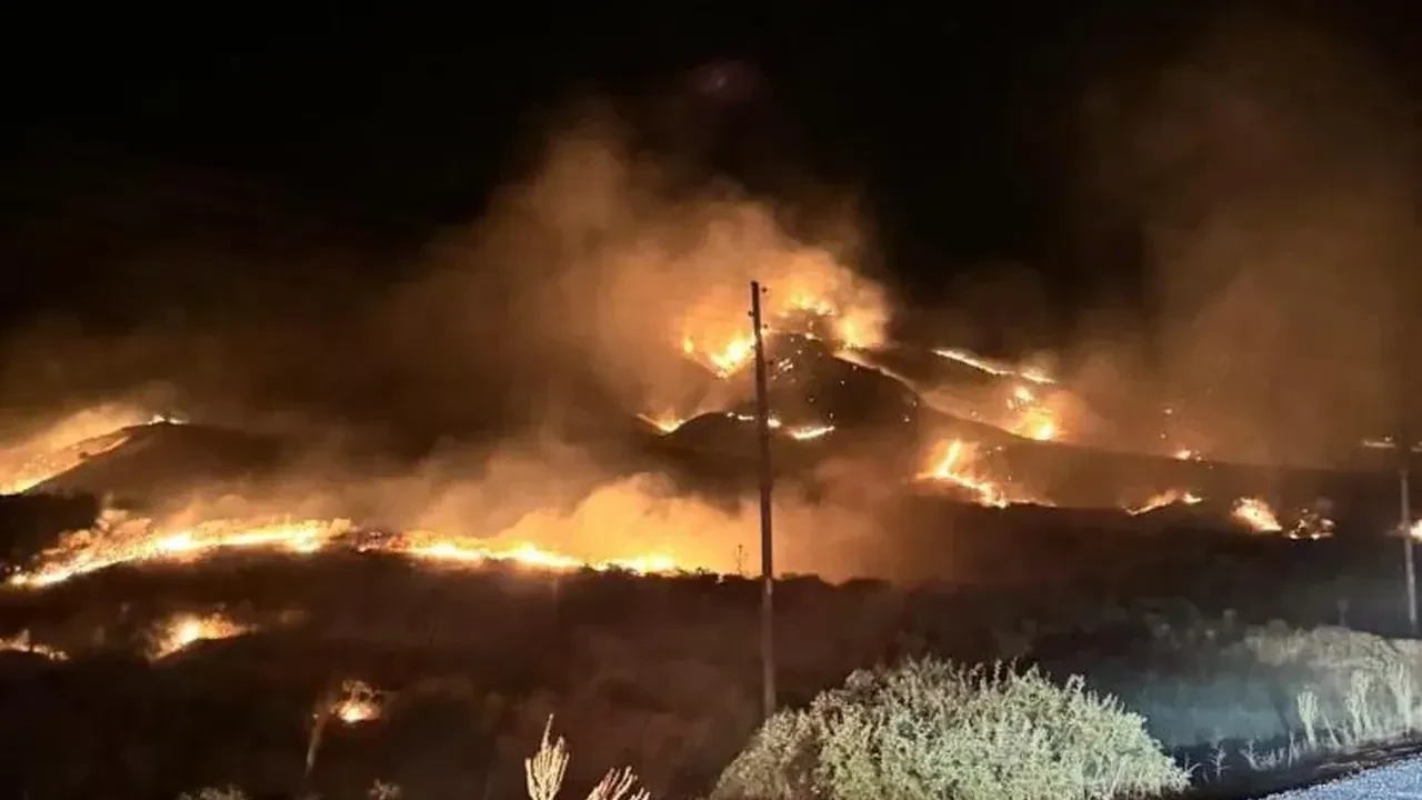 Bingöl’de ekipler yangını söndürdü, soğutma çalışmaları sürüyor