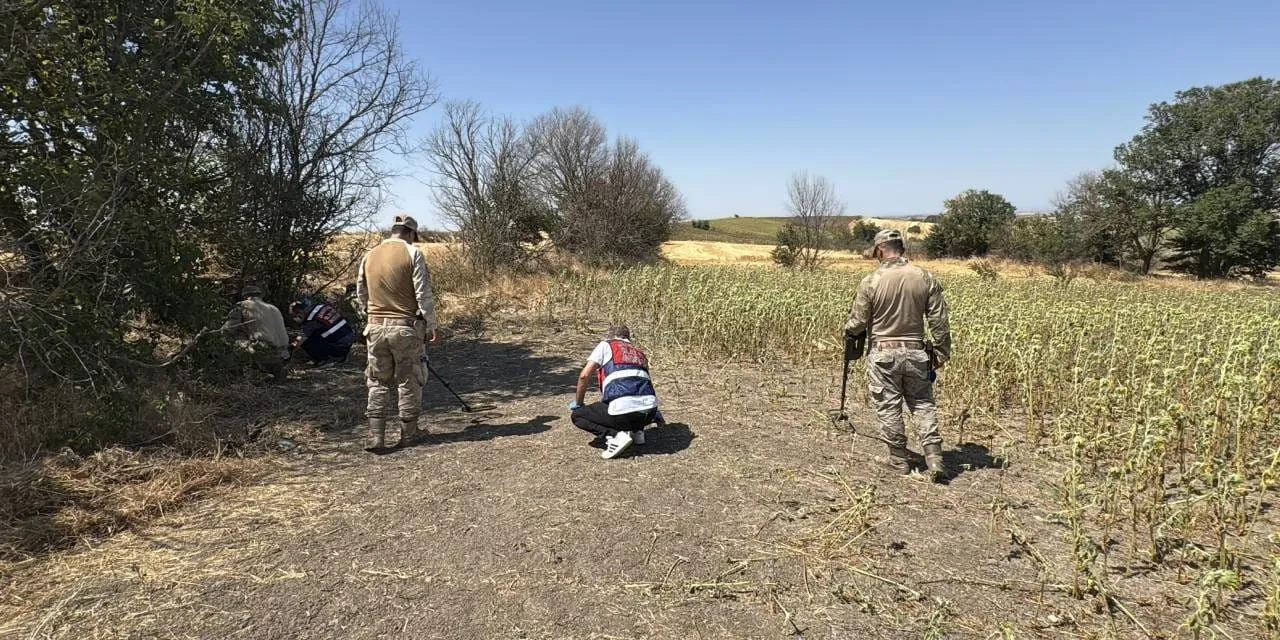 Edirne'de korkunç cinayet! Ayçiçeği tarlasında kanlar içinde bulundu