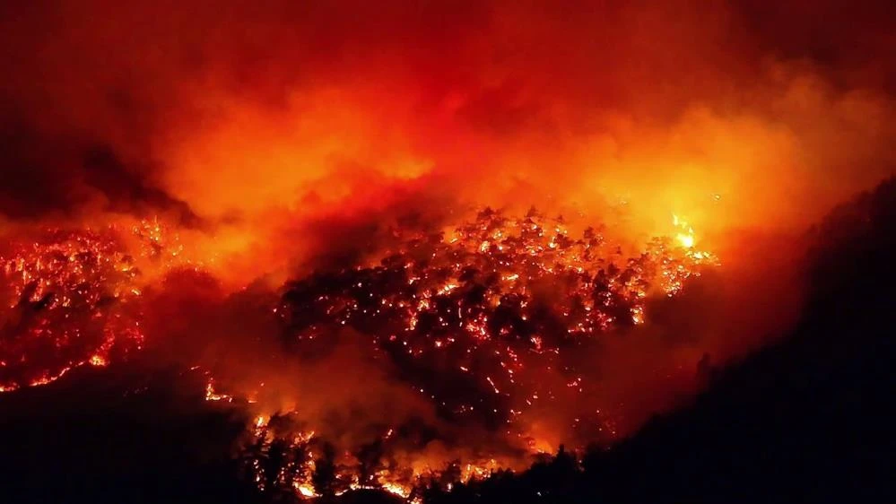 Karabük’te 4 gündür süren orman yangını dronla görüntülendi