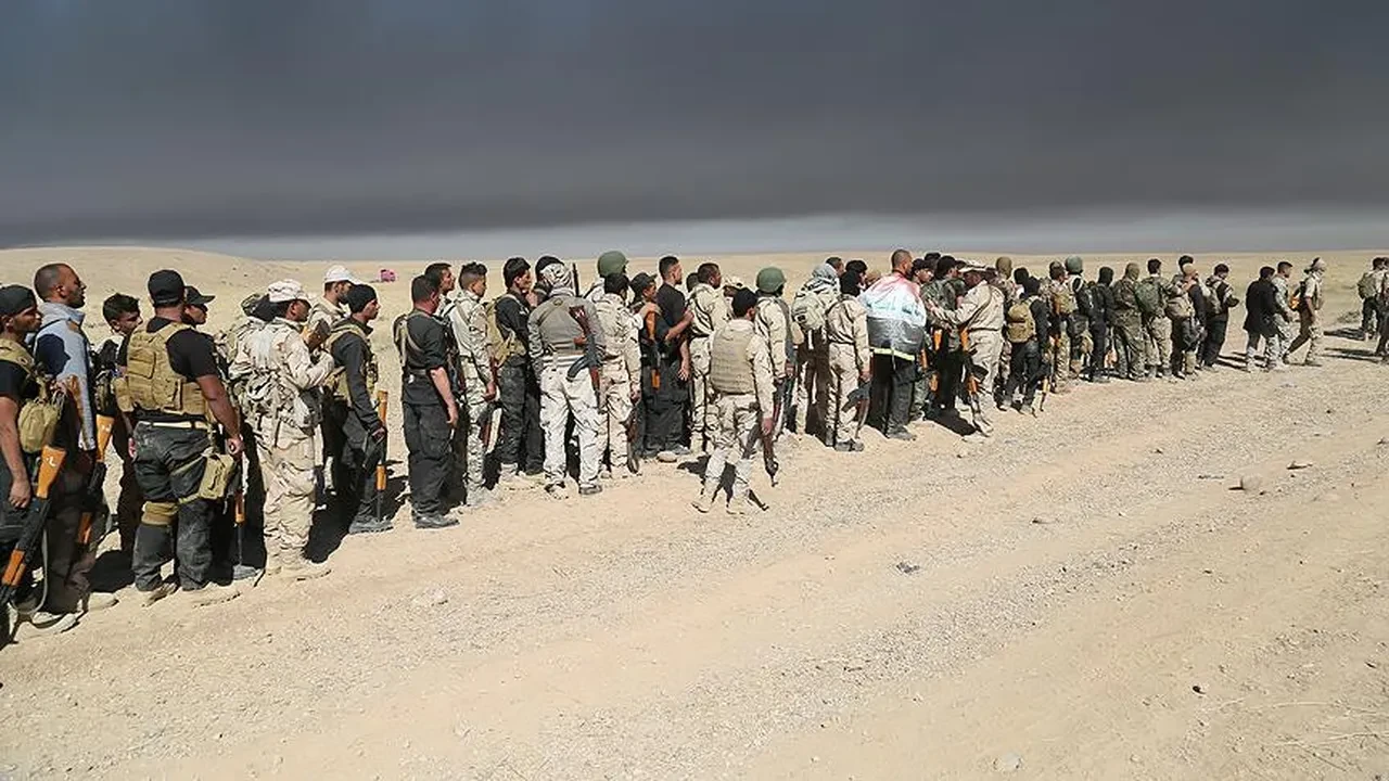 Irak'ta Haşdi Şabi yemin törenini basıp polisle çatıştı: Ölü ve yaralılar var