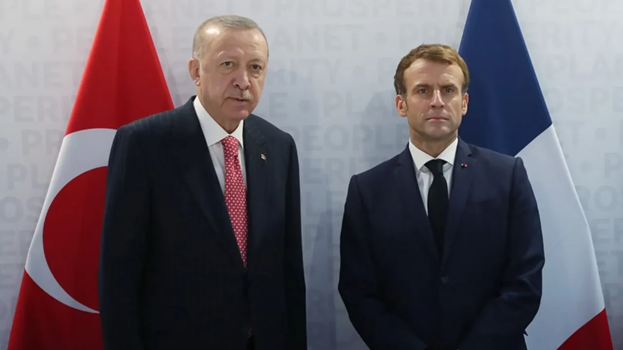 Macron'dan Türkçe paylaşım! Cumhurbaşkanı Erdoğan ile görüştü