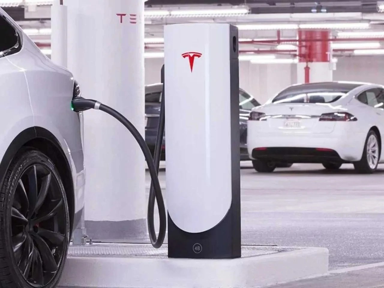 Tesla'dan sürücülere 2 ayda üçüncü zam: Bu fiyatlar elektrikli araba sevgisini bitirir!