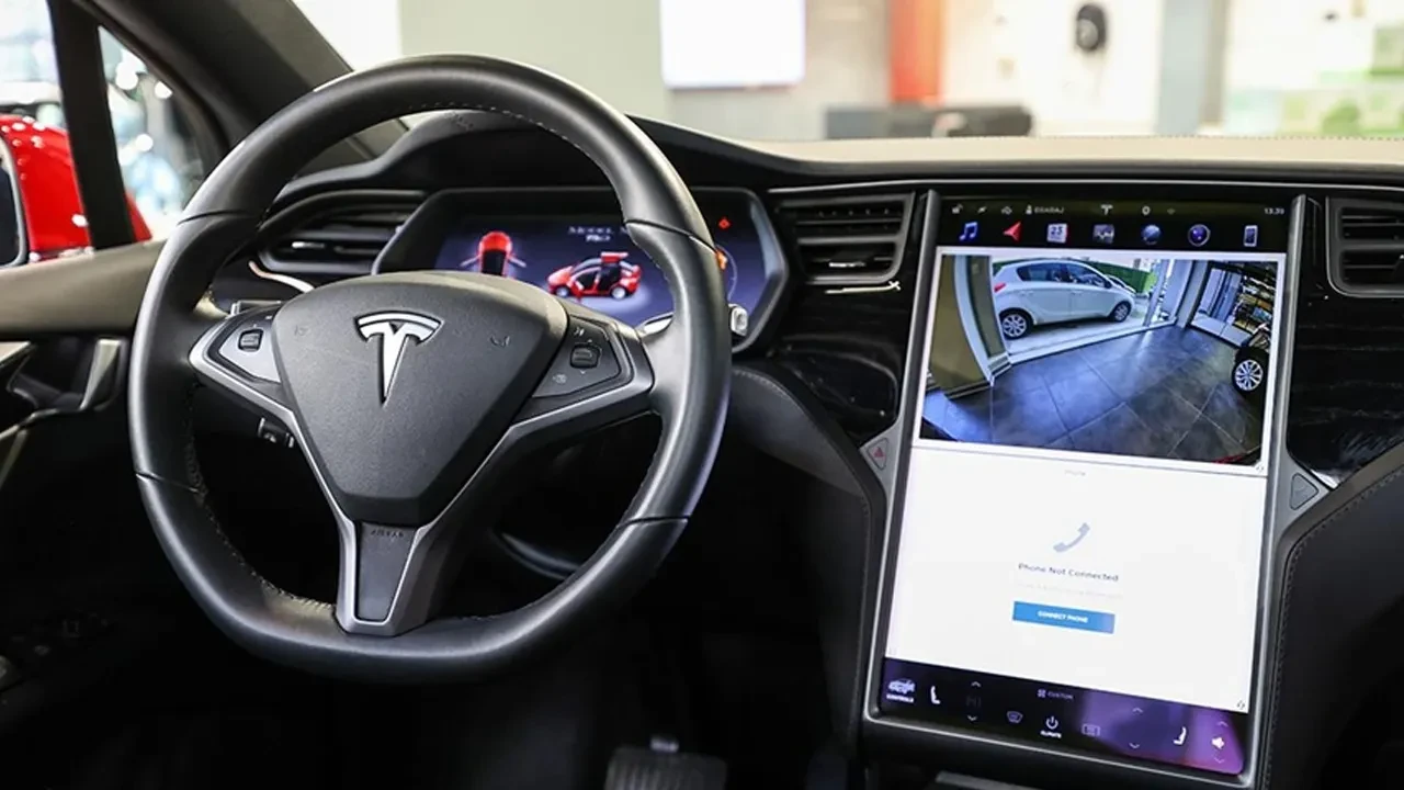 Uygun fiyatlı Tesla Model Y’den ilk görüntü