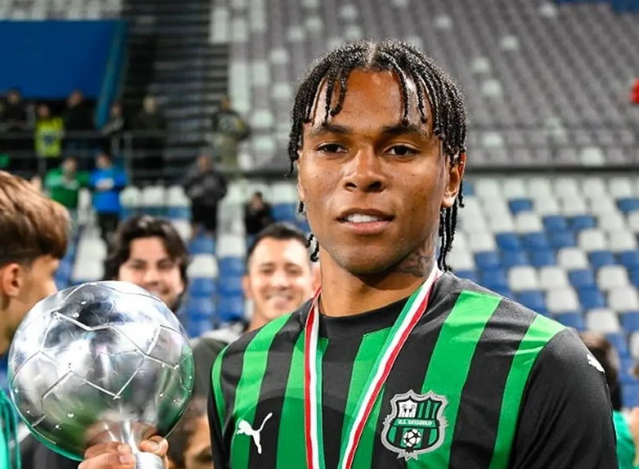 Armand Lauriente istatistikleri ve sezon performansı dikkat çekti! Fenerbahçe transfer söylentileri arasında yer alıyor