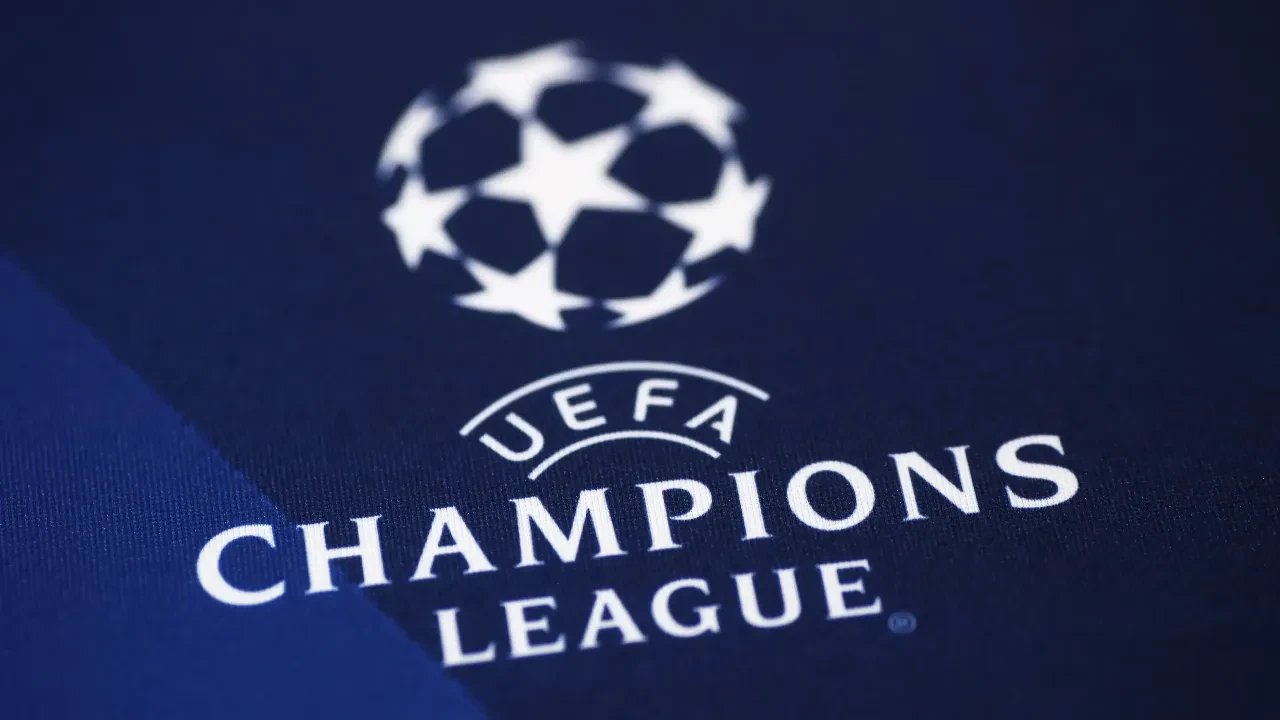/spor/fenerbahcenin-sampiyonlar-ligi-maclarinda-hakem-kritigi-atamalar-yapildi-3237566