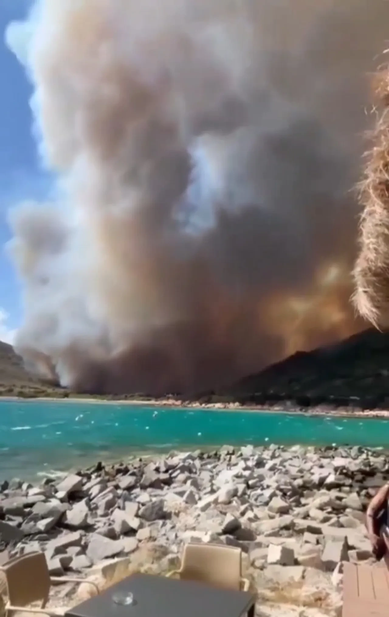 İtalya'da orman yangını! Kundaklama şüphesi var