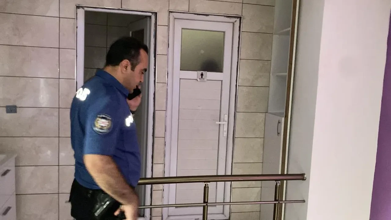 Kadını rahatsız eden adamın lokanta oyunu onu ele verdi: Kendisini tuvalete kilitledi