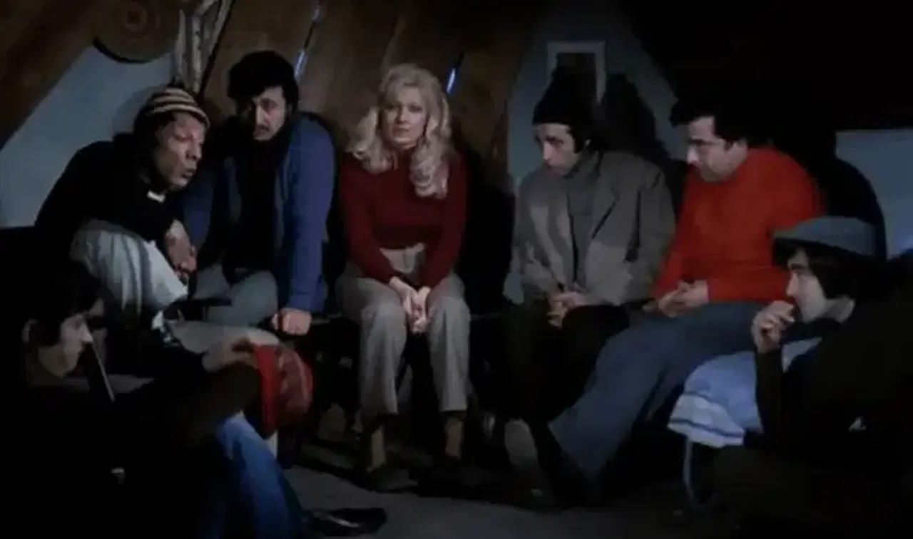 Mavi Boncuk filmi konusu ne oyuncuları kimler?