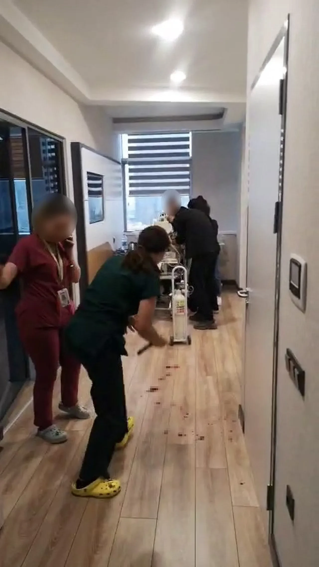 Özel hastanede doktorsuz doğum skandalı! Bir buçuk saat boyunca yardım istedi