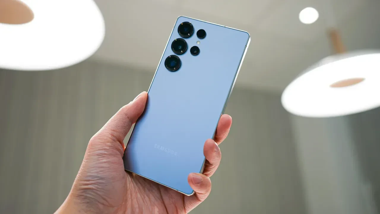 Samsung'dan sürpriz karar: Galaxy S serisi güncellemelerde geri plana atılıyor