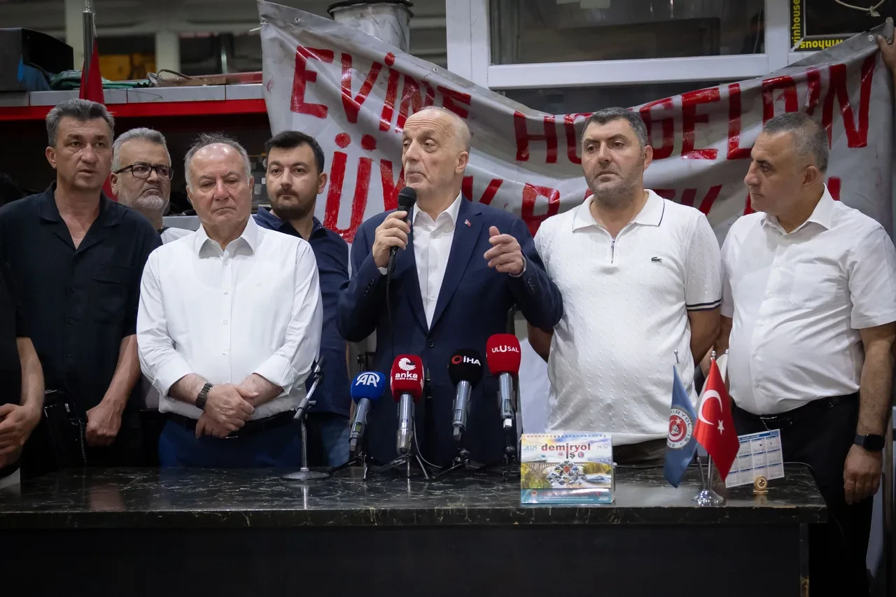 TÜRK-İŞ ilk grev kararını duyurdu: 'Amaç olarak görmedik'