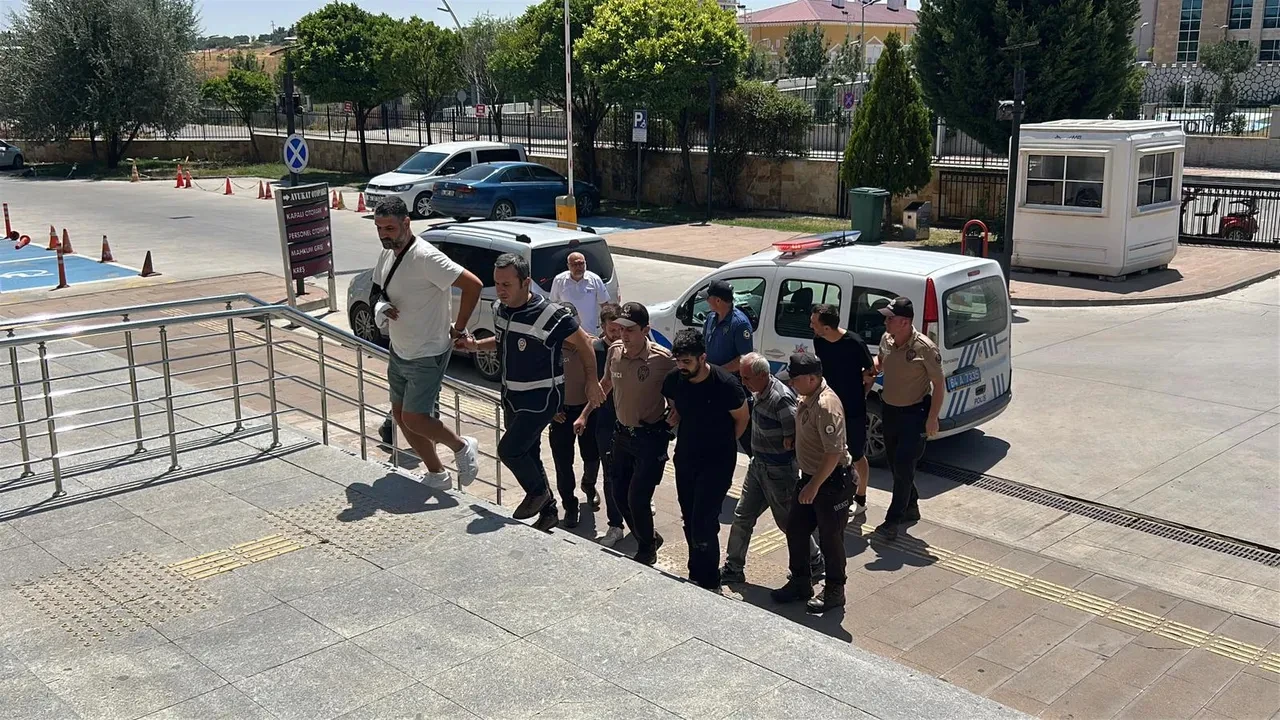 Uşak'taki heyelan faciasında şantiye sahipleri tutuklandı