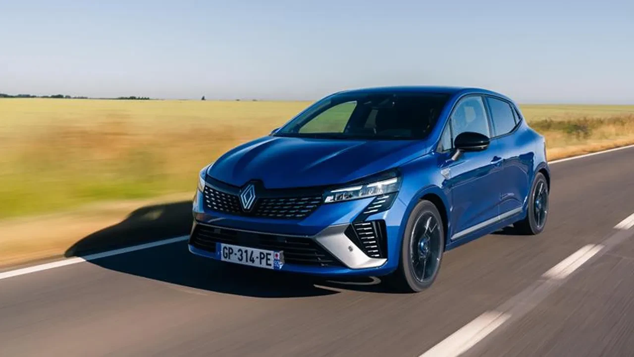 Yeni Renault Clio’dan ilk görüntü geldi
