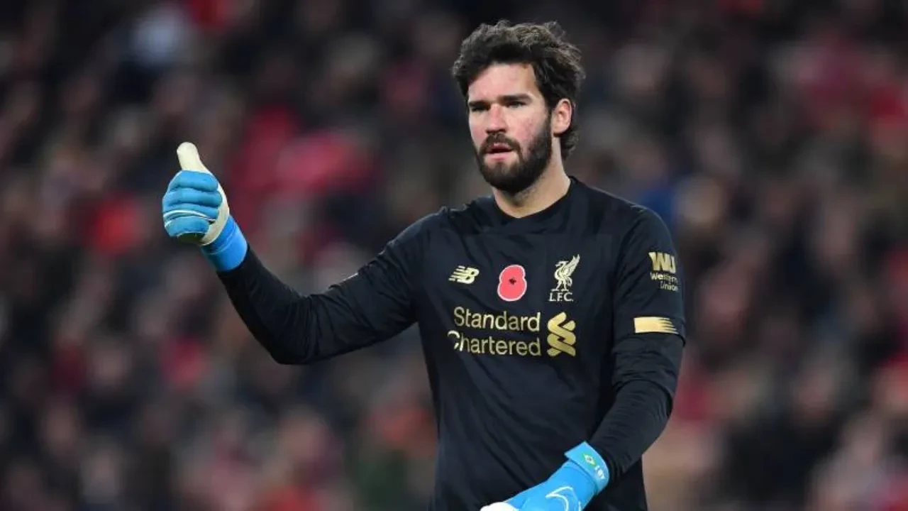 Alisson Becker Galatasaray’a mı geliyor? Liverpool kampından ayrıldı