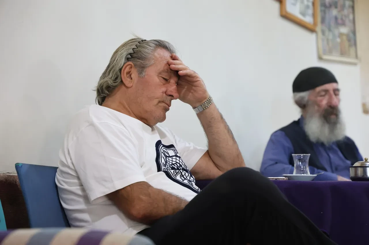 Bu kahvehaneye gelen oturduğu gibi uyuyor! Her köşede 'patikliyorlar': İşte sebebi
