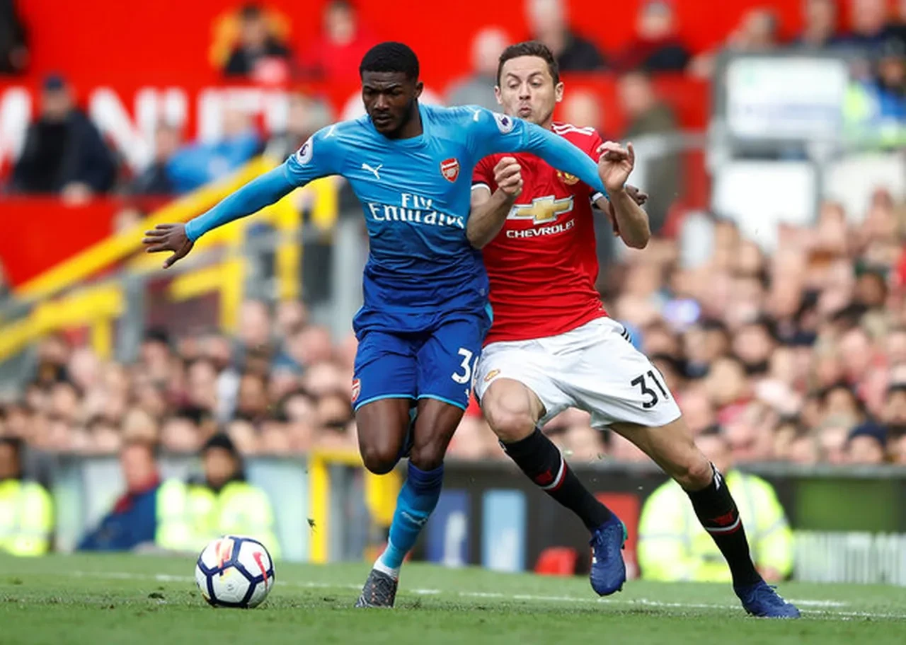 Galatasaray'a İngiliz sağ bek! Lyon'un yıldızı Cimbom'a geliyor