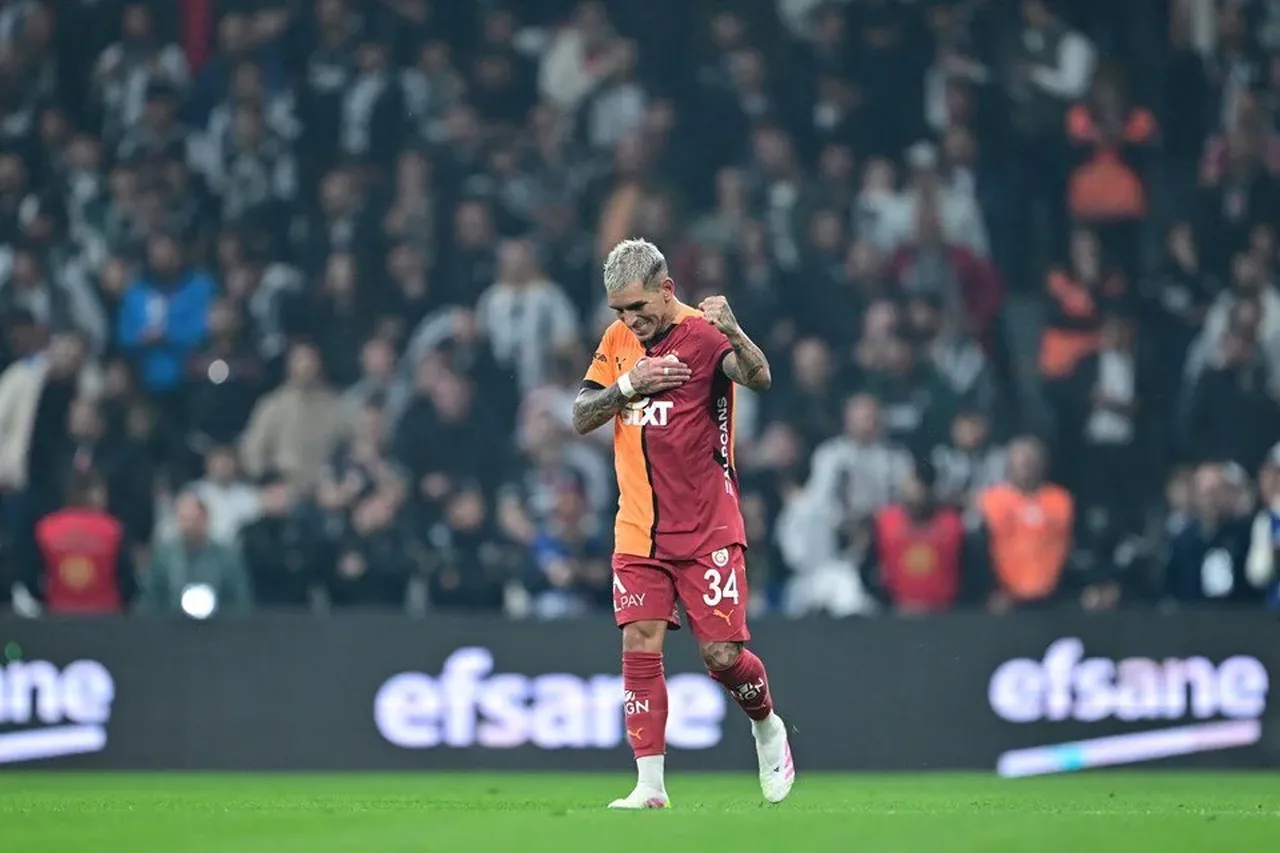 Galatasaray'da şok ayrılık! 'Büyük anlaşma' diyerek duyurdular