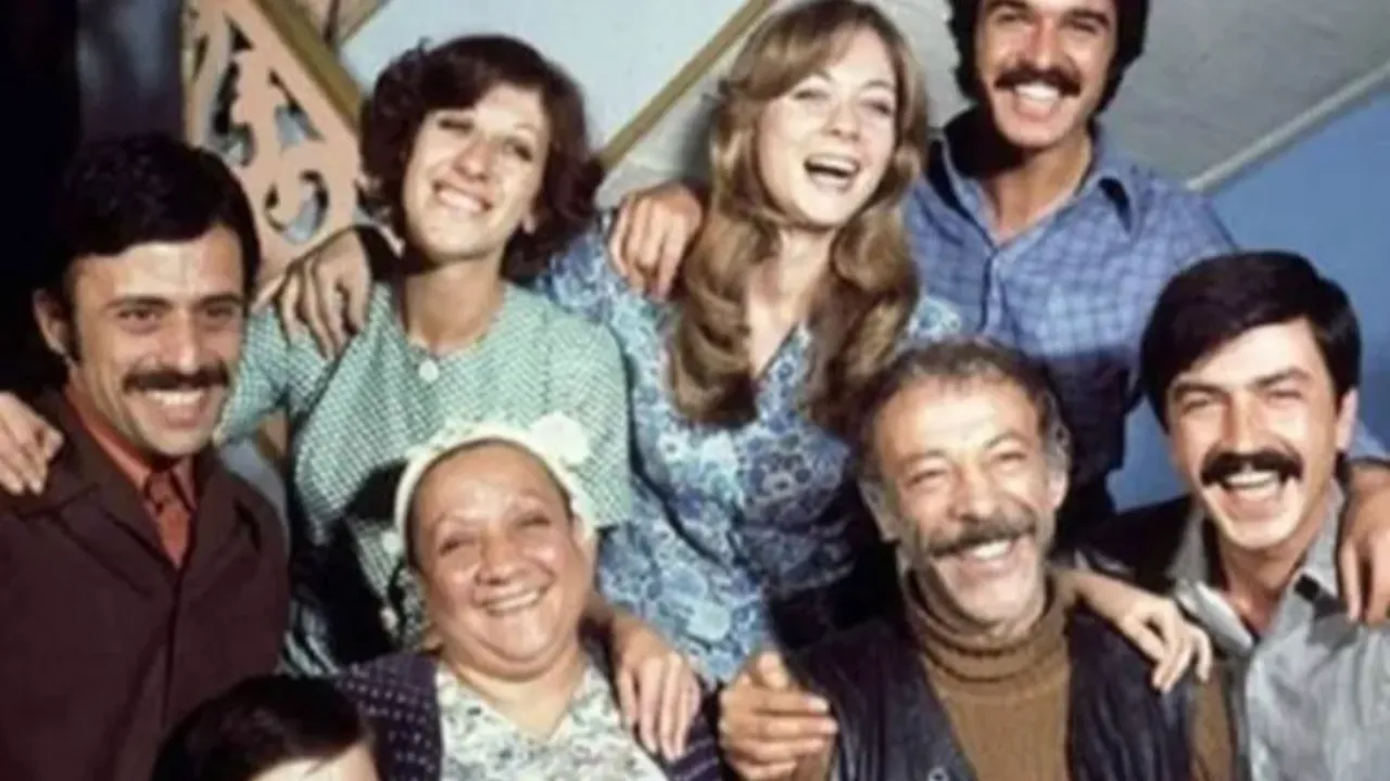 Gülen Gözler filmi ne zaman çekildi oyuncuları kimler?