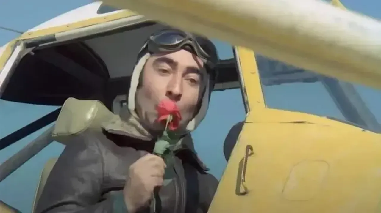 Gülen Gözler filmi ne zaman çekildi oyuncuları kimler?