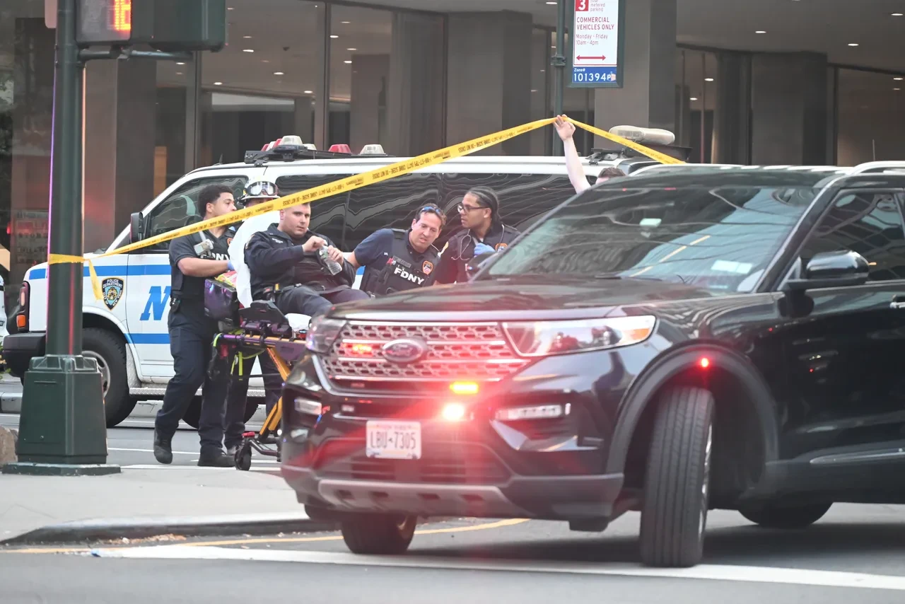 New York'ta gökdelene silahlı baskın! Ölü ve yaralılar var
