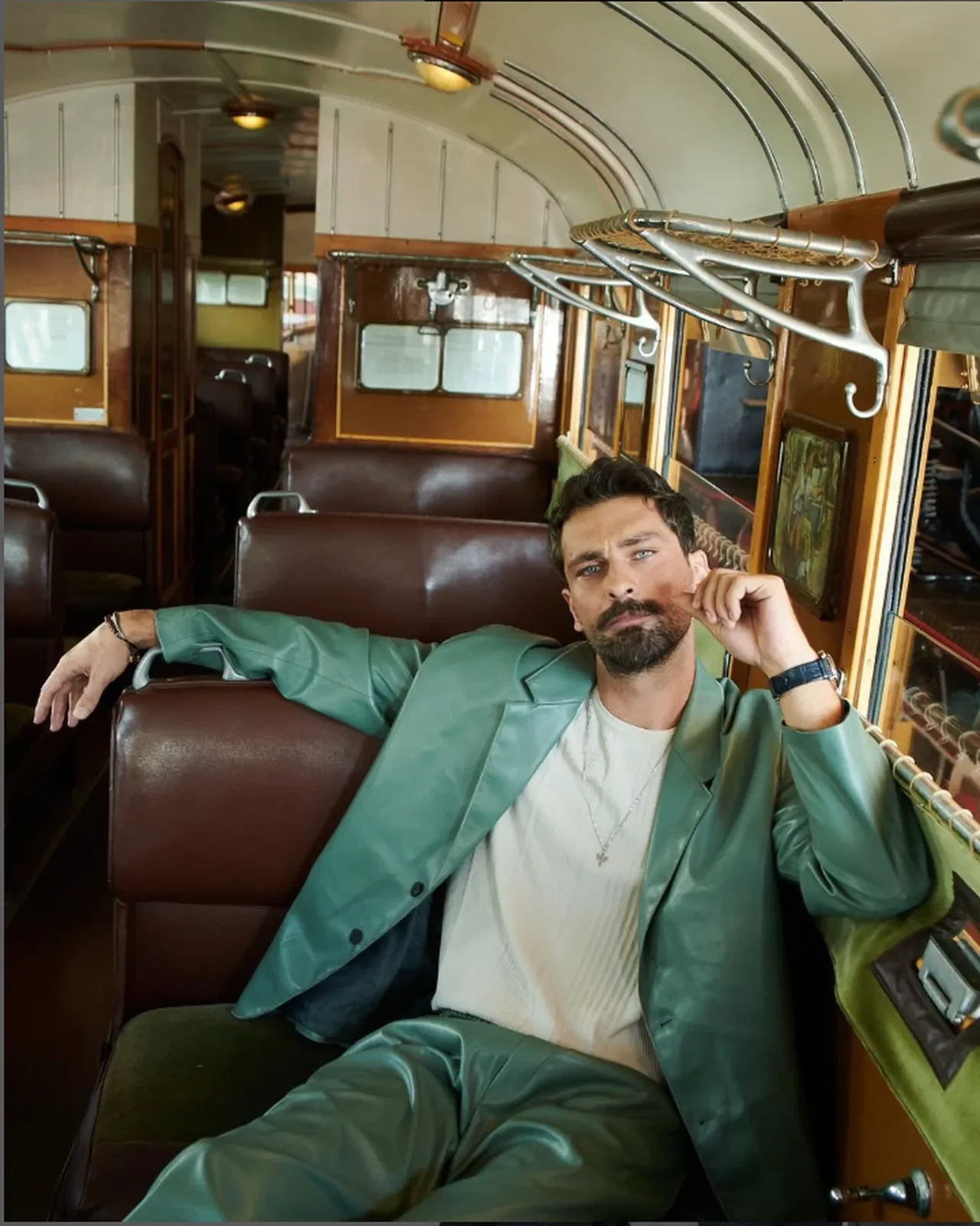 Onur Tuna ile Simay Barlas partner oldu, sosyal medya karıştı! Bakın takipçileri neye takıldı 