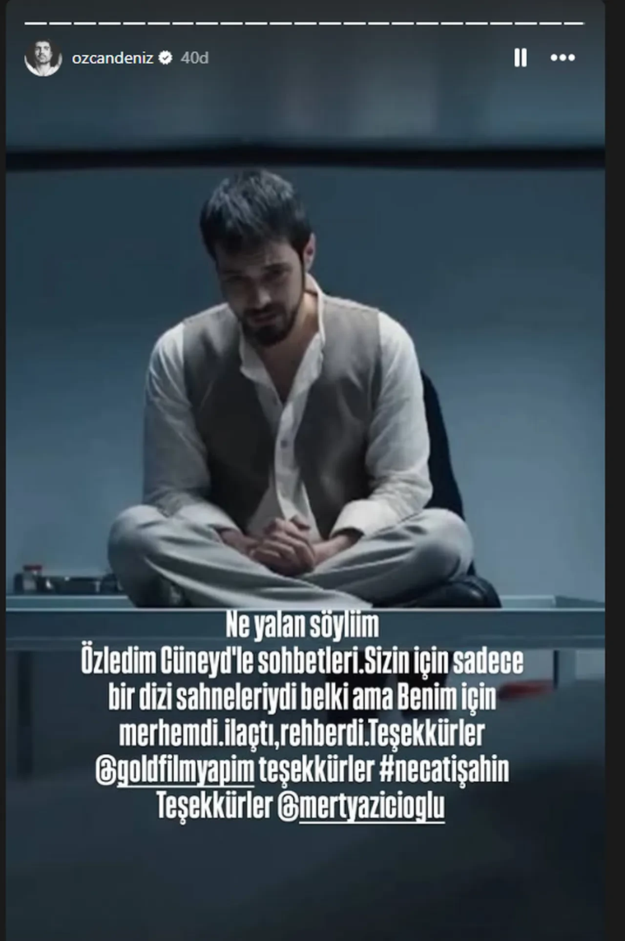 Özcan Deniz'den kardeşine Mert Yazıcıoğlu aracılığıyla gönderme! Cüneyd özlemi ağır bastı