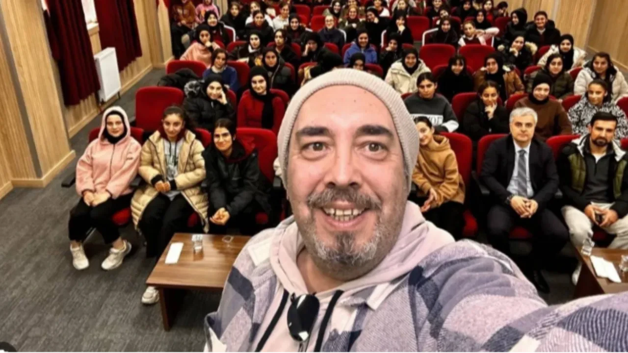 Şafak Güçlü hayatını kaybetti! Çılgın Dershane serisi oyuncuları üzüntüye boğuldu 