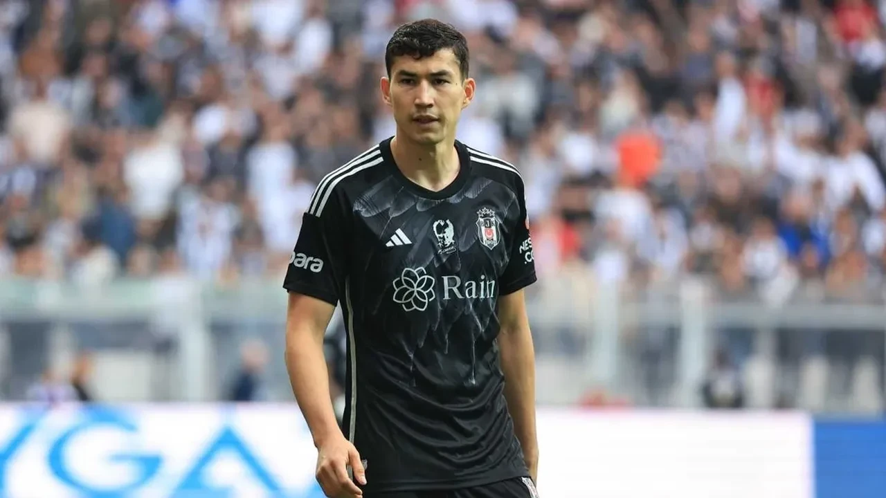 Tarihe geçmişti şimdi gidiyor! Beşiktaş yönetimi kadroya neşteri vurdu