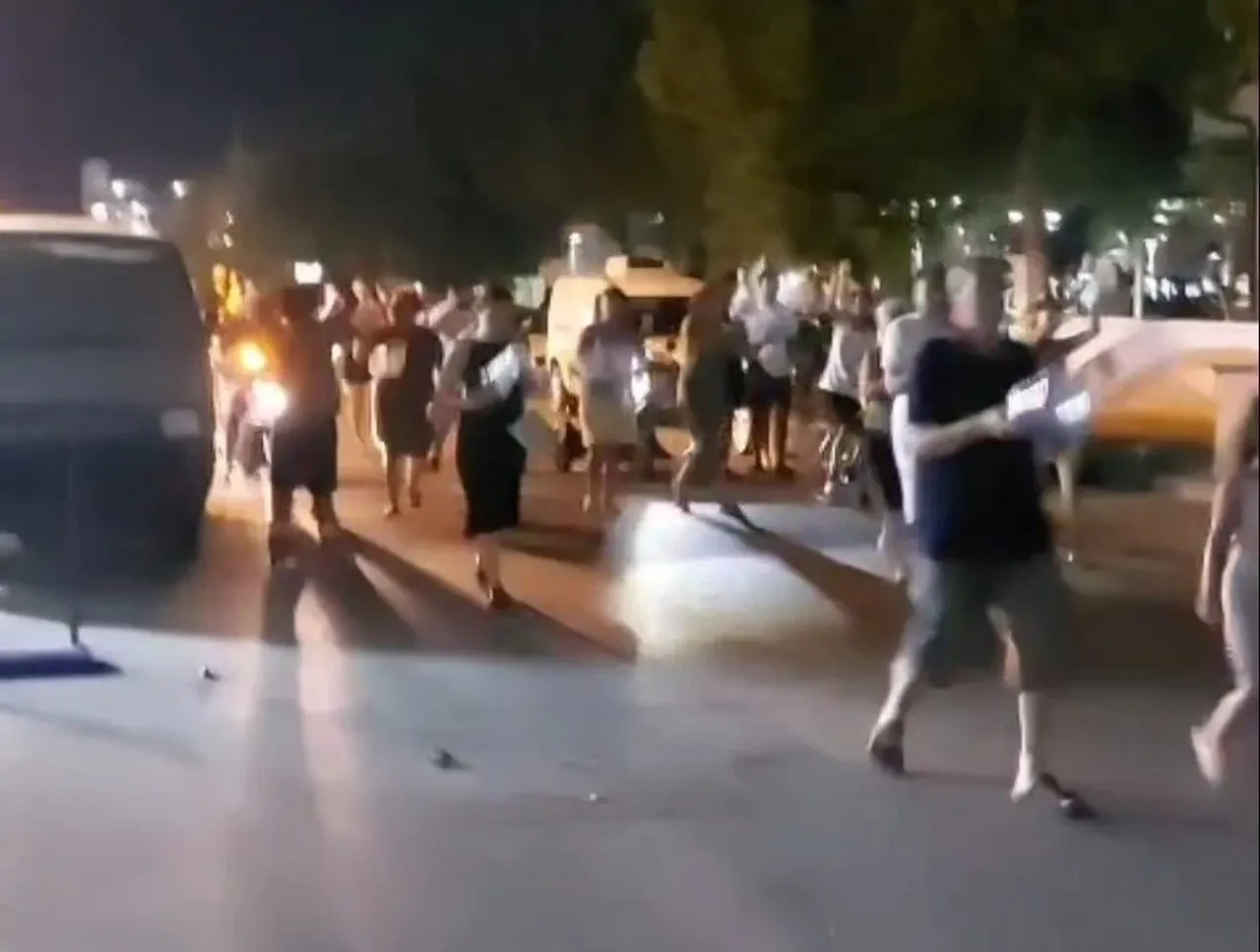 Tekirdağ'da su kesintisi vatandaşı bezdirdi! Bidonlarla sokağa döküldüler