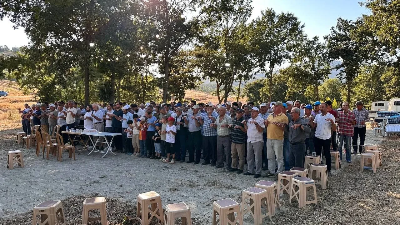 Yağmur duası! Orman yangınları için eller semaya açıldı