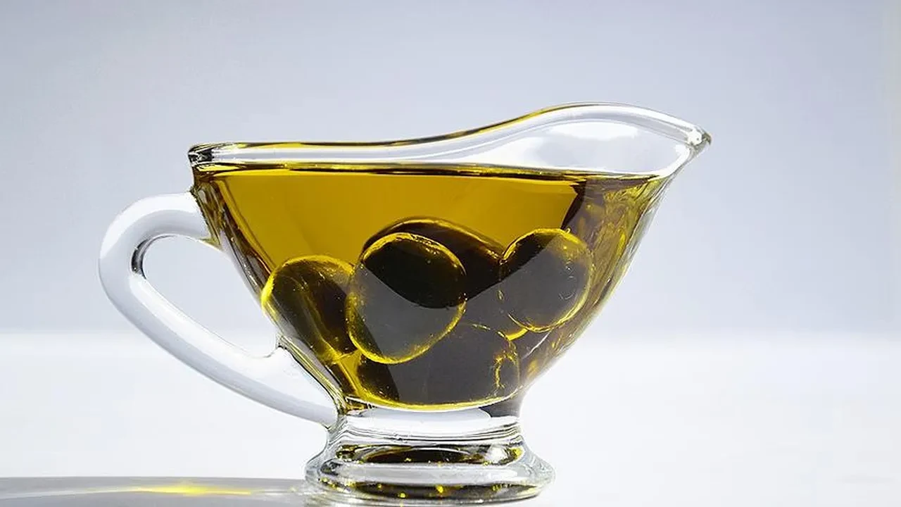 Zeytinyağlarında 6 kat yüksek madde paniği! Bakanlık harekete geçti