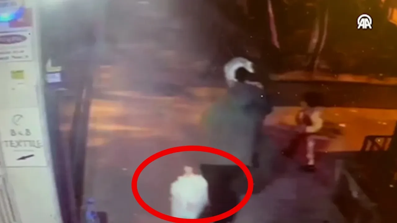 3 günlük bebeğini canlı canlı çöpe attı! Görüntüler kan dondurdu 