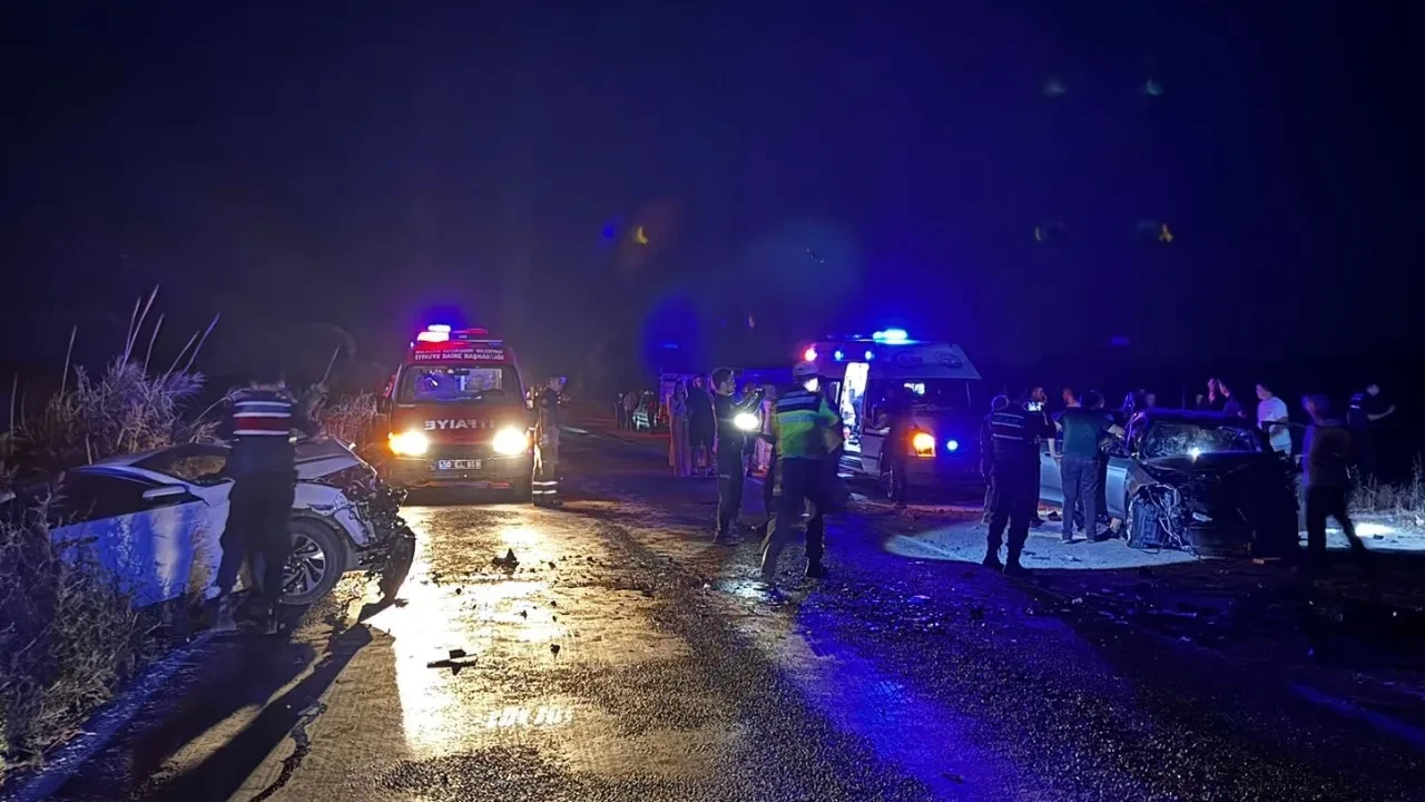 Balıkesir'de zincirleme kaza! Ölü ve yaralılar var