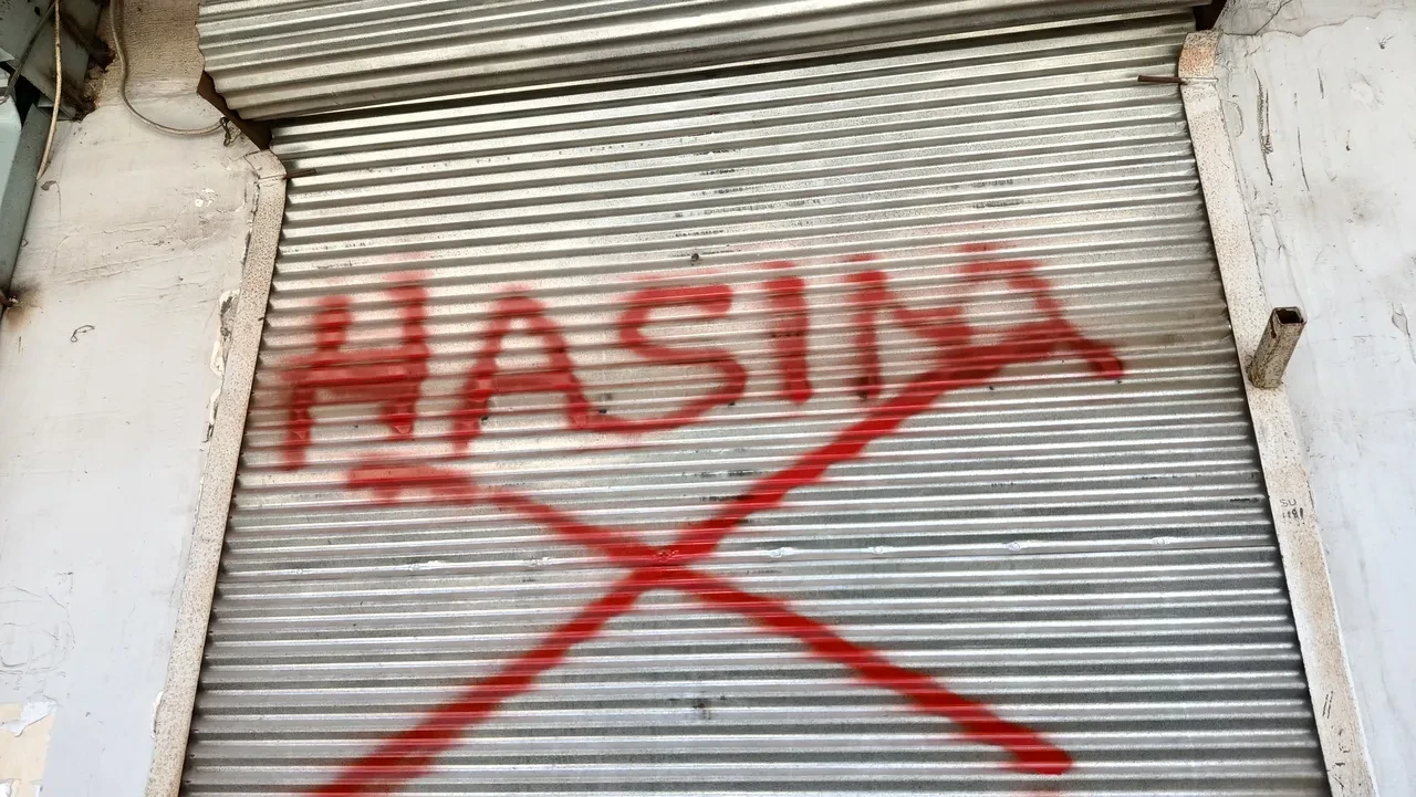 Dükkanın kapısındaki yazıyı gören çaycı dehşet saçtı! Dönerciyi gözünü kırpmadan vurdu