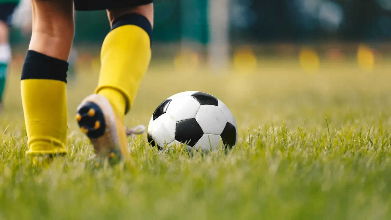 Futbolcuların antrenmanlarda kullandığı koşma taktiği! Saniyeler içerisinde hızlanıyorlar