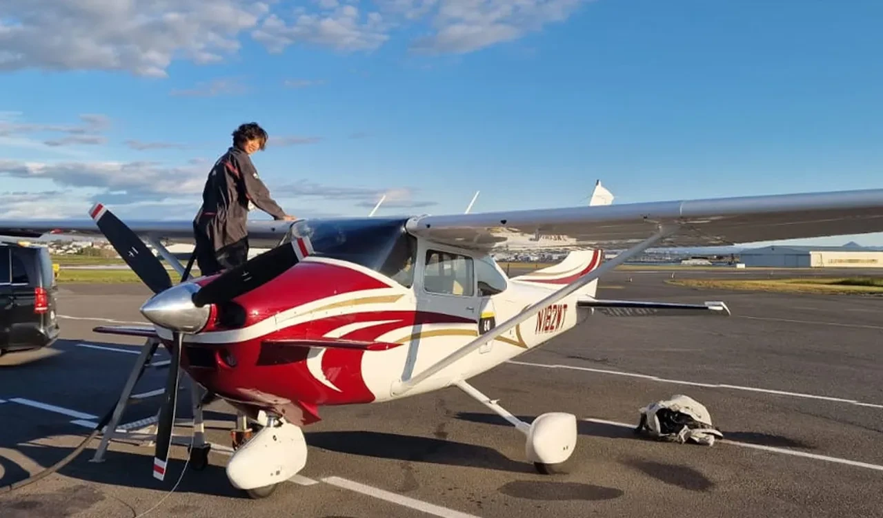 Genç pilot adını tarihe yazdıracakken gözaltına alındı! 7 kıtayı uçarak geçen ilk kişi olacaktı