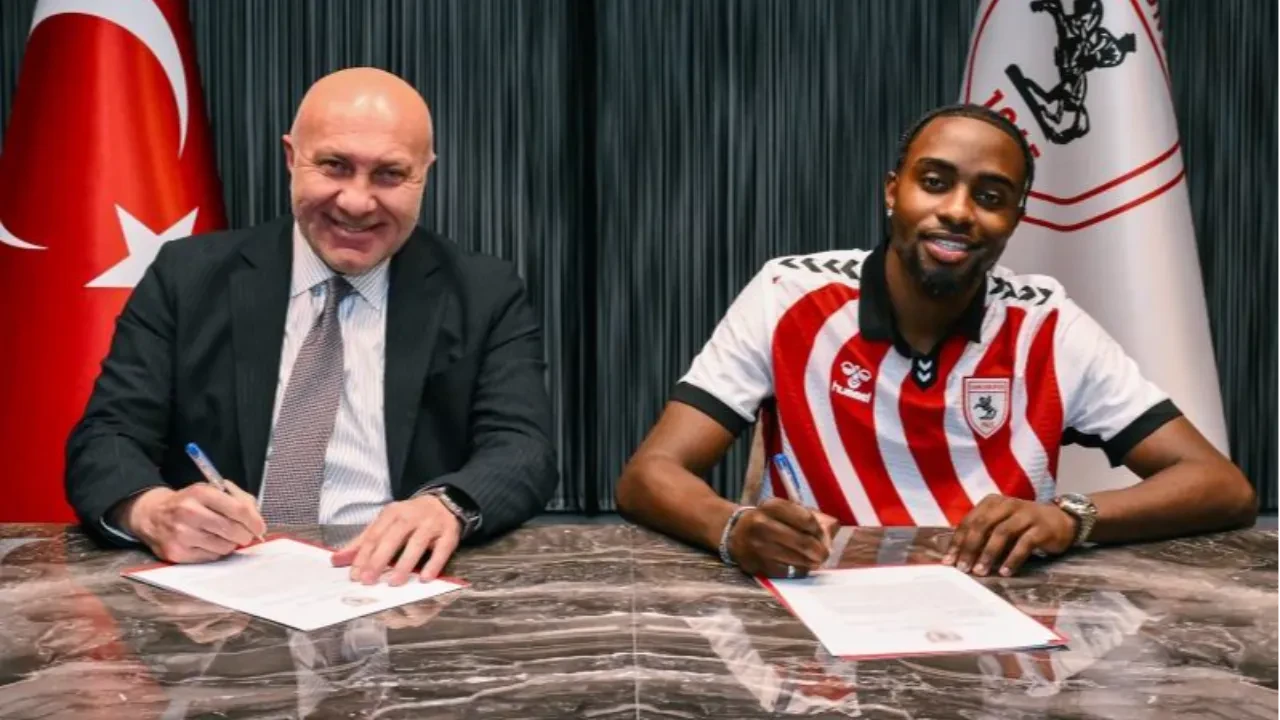 Samsunspor duyurdu: Antoine Makoumbou imzayı attı!