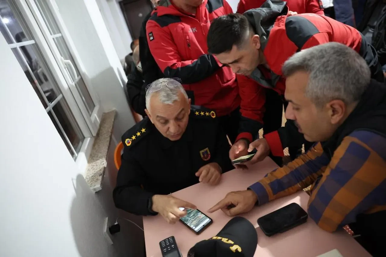 Son dakika | Rize - Bayburt sınırında düşen uçak bulundu! Enkazdan acı haber