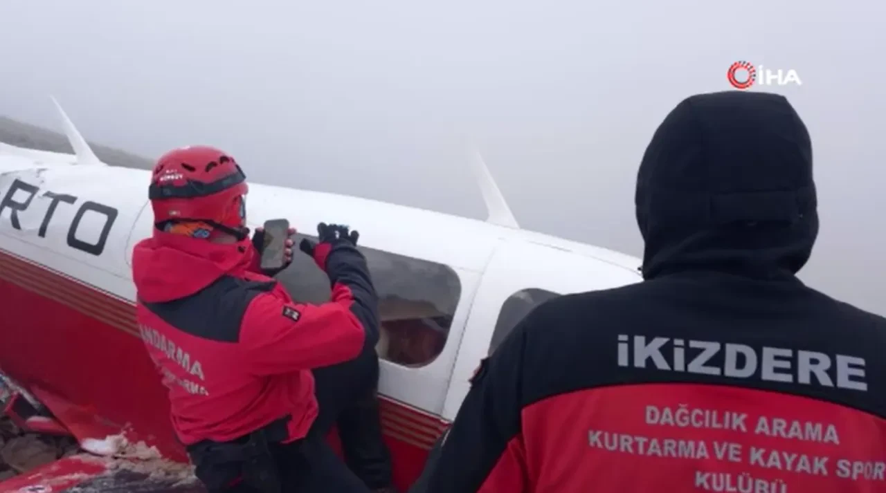 Son dakika | Rize - Bayburt sınırında düşen uçak bulundu! Enkazdan acı haber
