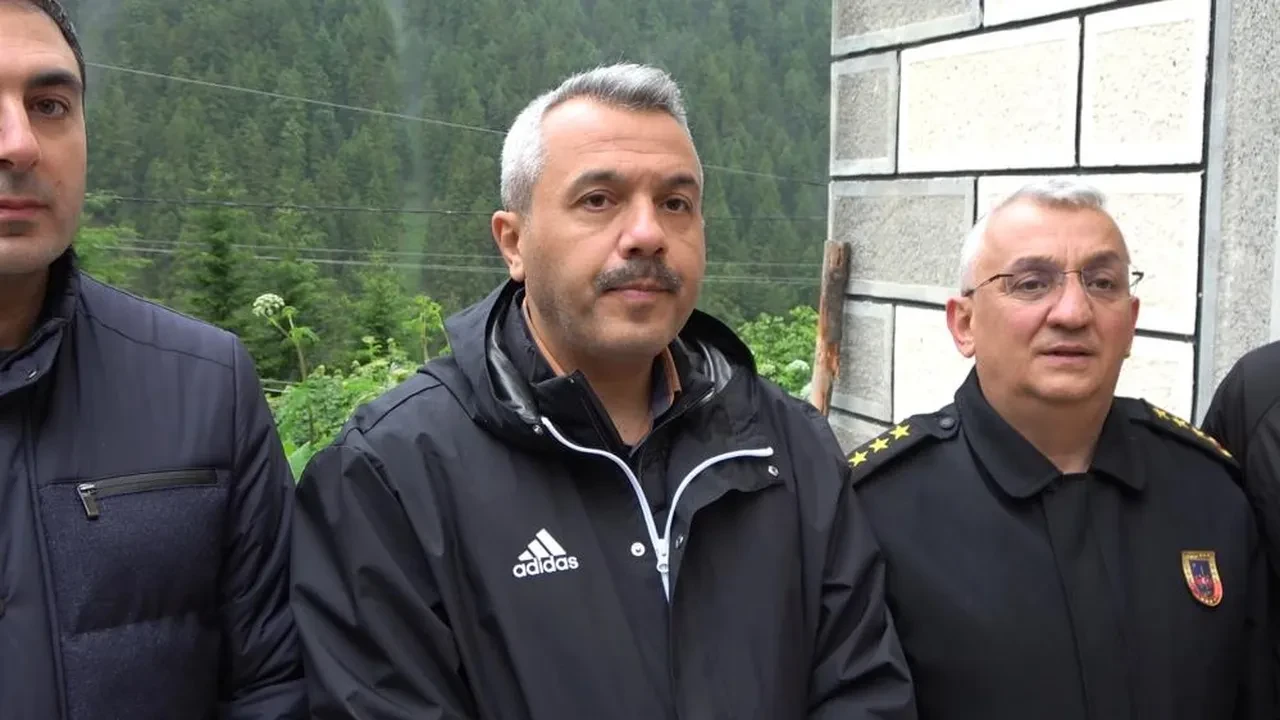 Son dakika | Rize - Bayburt sınırında düşen uçak bulundu! Enkazdan acı haber