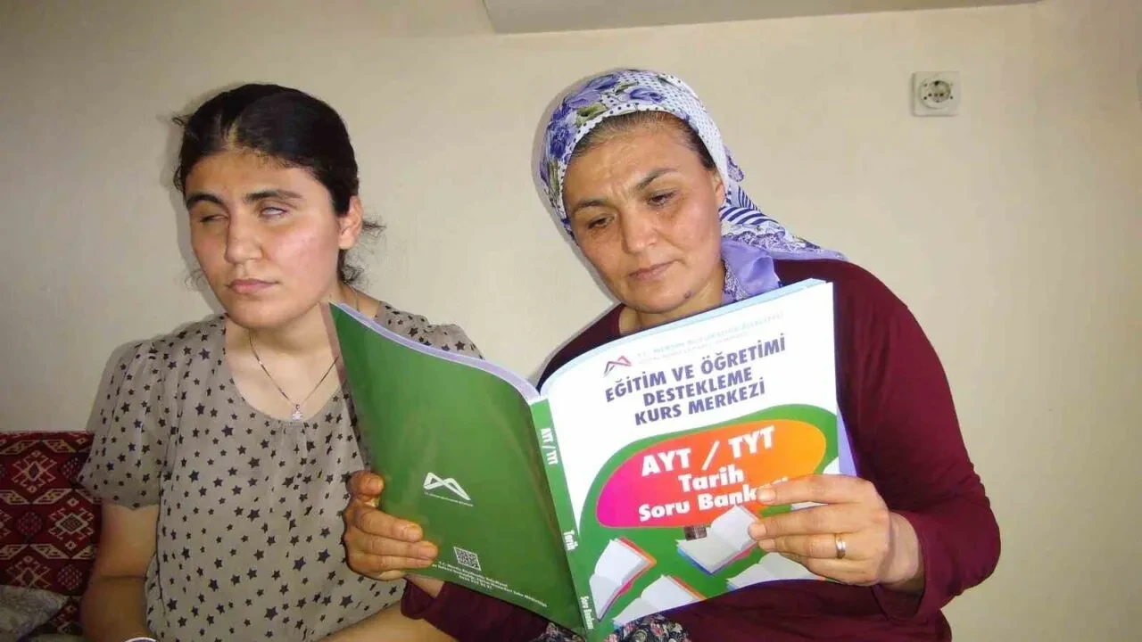 Azmin zaferi: Görme engelli Nazelin YKS'de derece yaptı