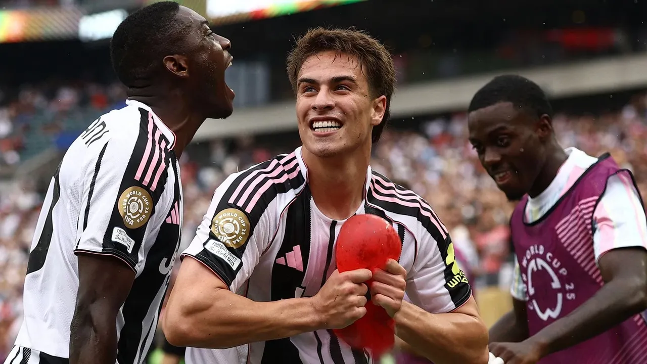 Dünya devlerinden Juventus'a teklif, Kenan Yıldız kararını verdi