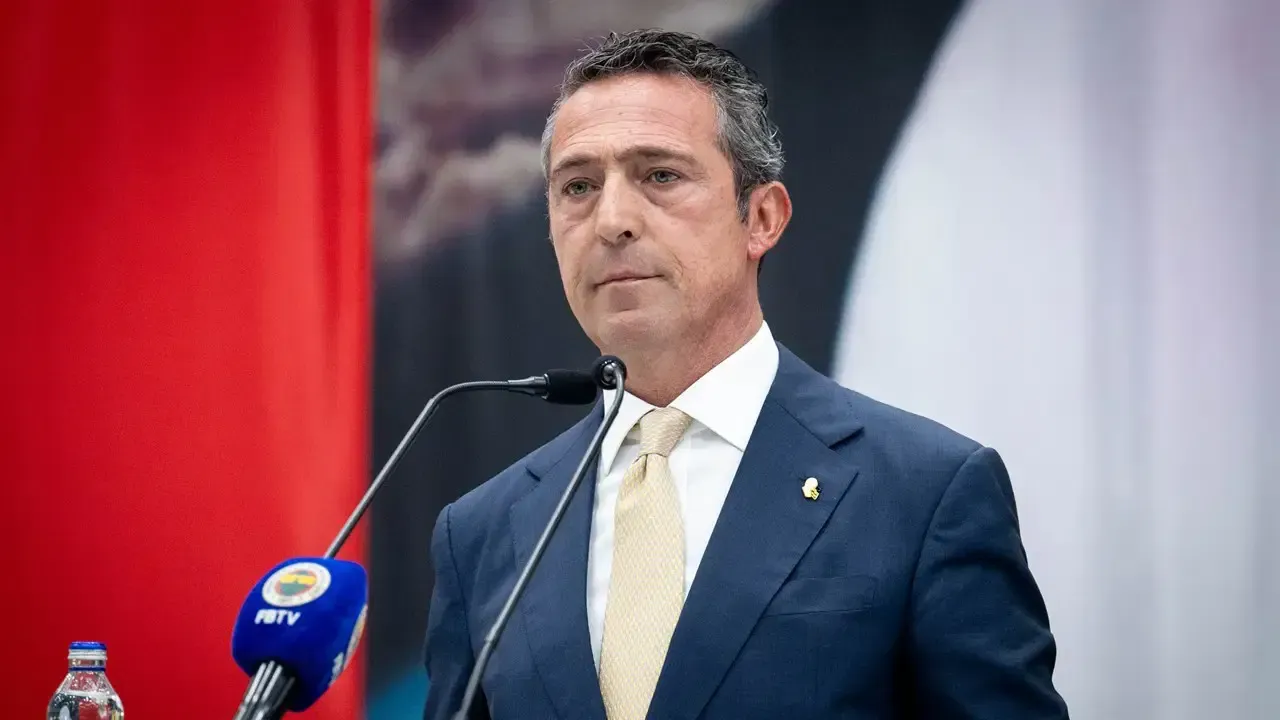 Fenerbahçe imzayı attı! Ali Koç'tan transfer açıklaması: 'Bugün bile bir şeyler olabilir'