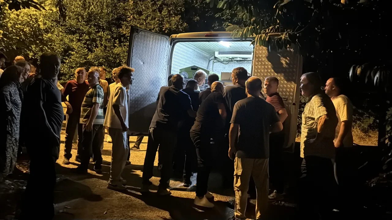 Spikerimiz Cem Küçük'ün acı günü: Babası hayatını kaybetti