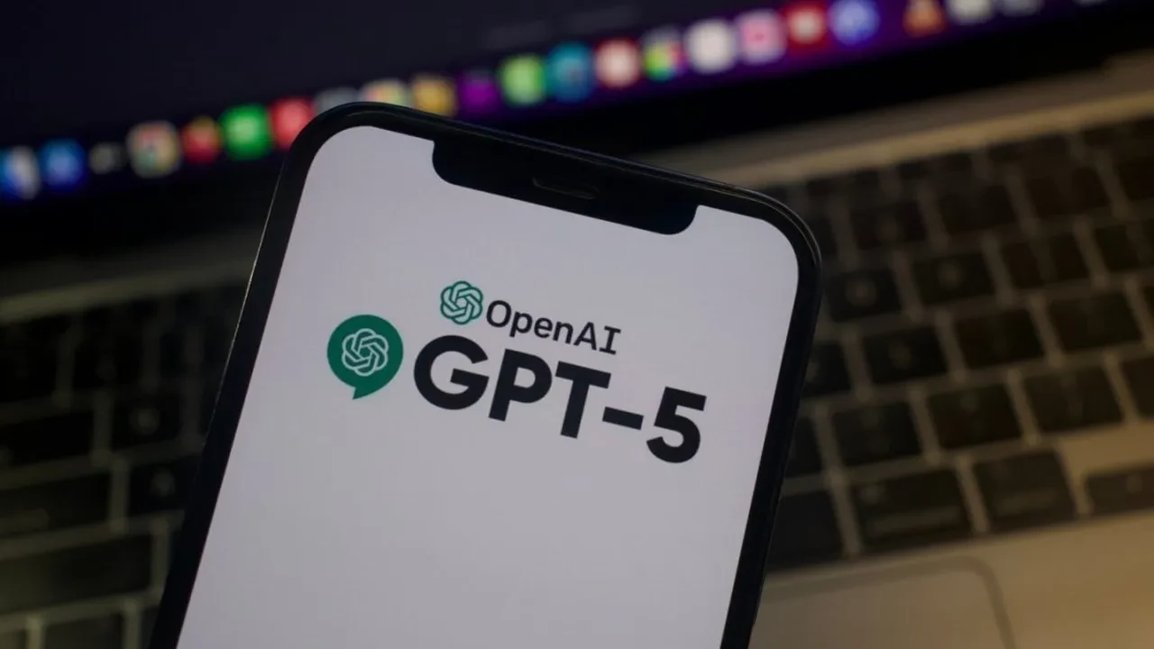 GPT-5 testleri Sam Altman'ı bile korkuttu: "Nükleer silah projesine benzettim"